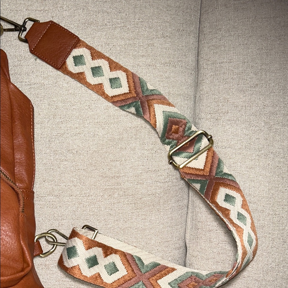 Urban Originals Brown Sling Bag - Picture 14 of 16